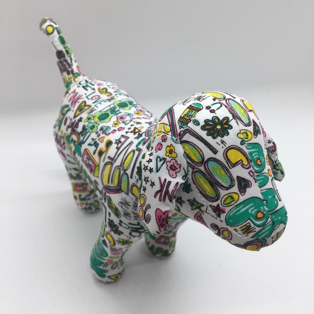 VS PINK mini dog - Picture 3 of 3